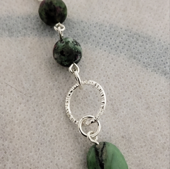 🇨🇦Artisan Circle Bracelet Sterling silver With Green Stones - Picture 3 of 8